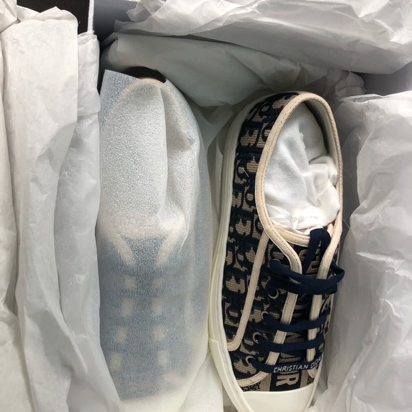 Dior size 9 shoes never been worn brand new in the box - Picture 5 of 5